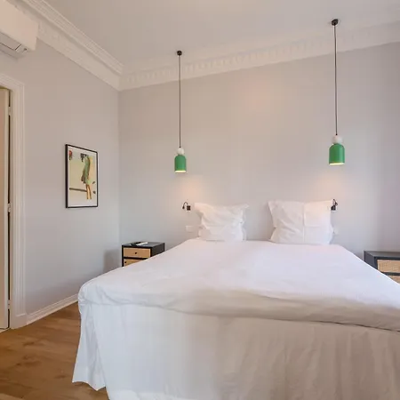 Apartment La Guitare 33 - Nice And Spacious 1br In Center Of Cannes, Right Behind Grand Cannes