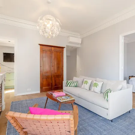 Apartment La Guitare 33 - Nice And Spacious 1br In Center Of Cannes, Right Behind Grand